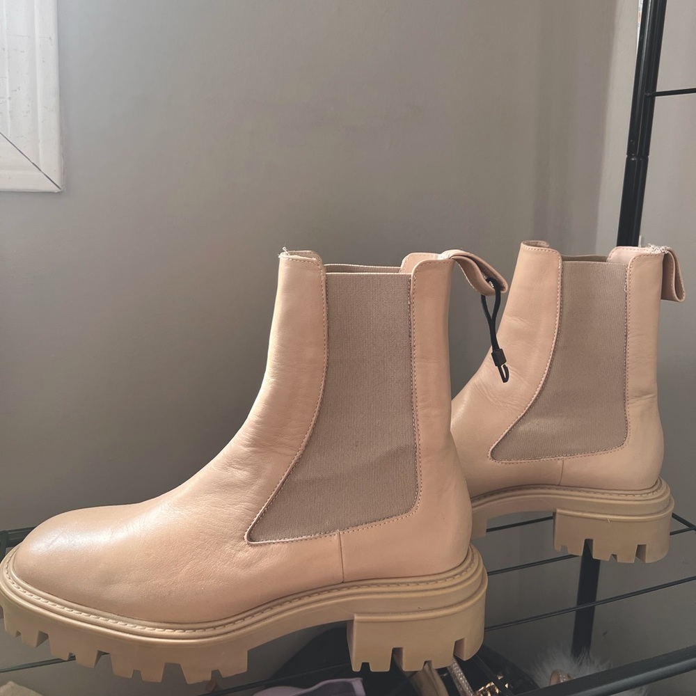 Zara Beige Chunky Boots